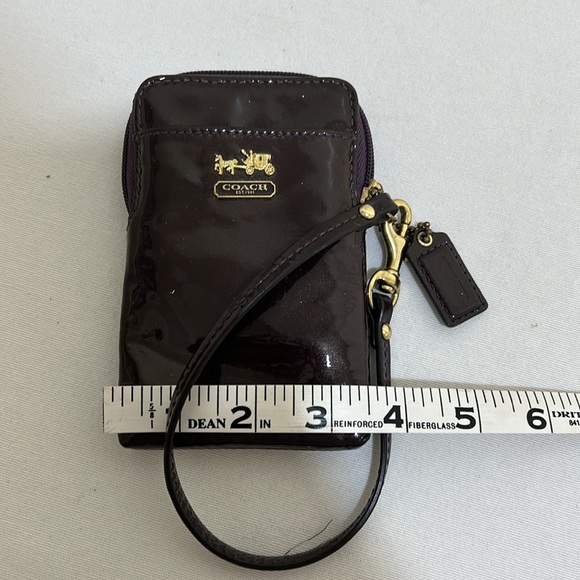 COACH LEGACY PURPLE LEATHER WRISTLET UNIVERSAL CARD HOLDER - Picture 8 of 8